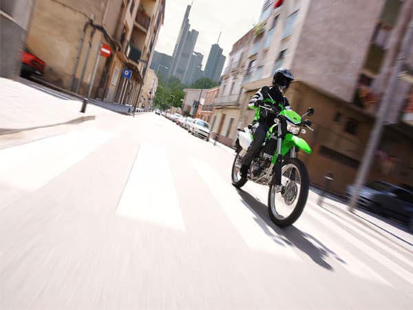 2020-Kawasaki-D-Tracker-X250-green-black-5