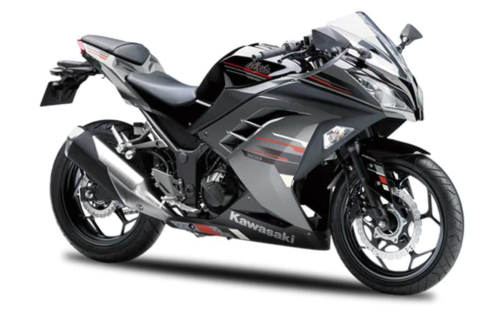 2020-Kawasaki-Ninja-300-Black-2