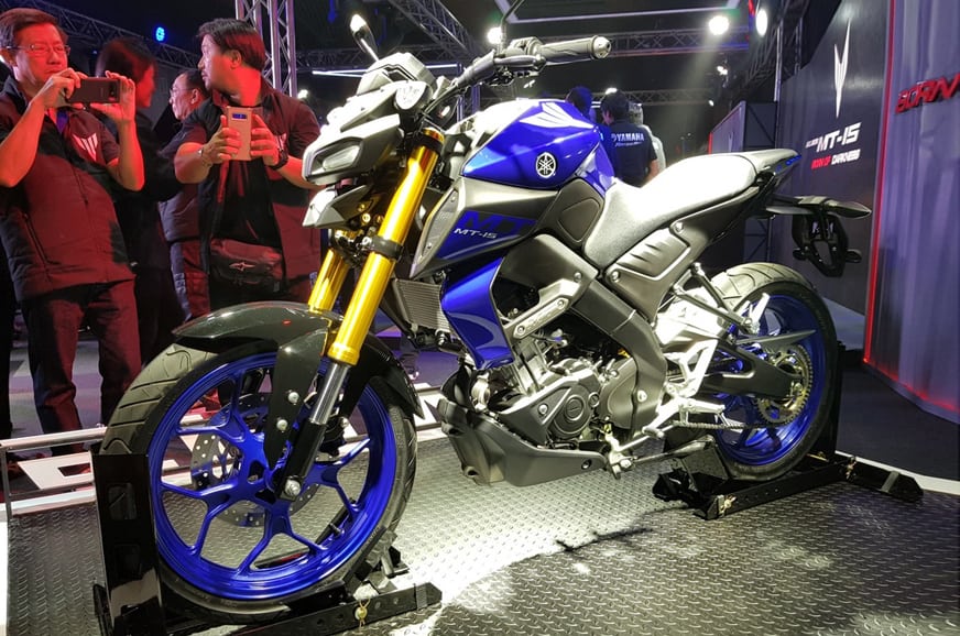 2021-Yamaha-MT-15-blue-black-2