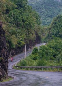 pass-driving-motorbike-touring-riders