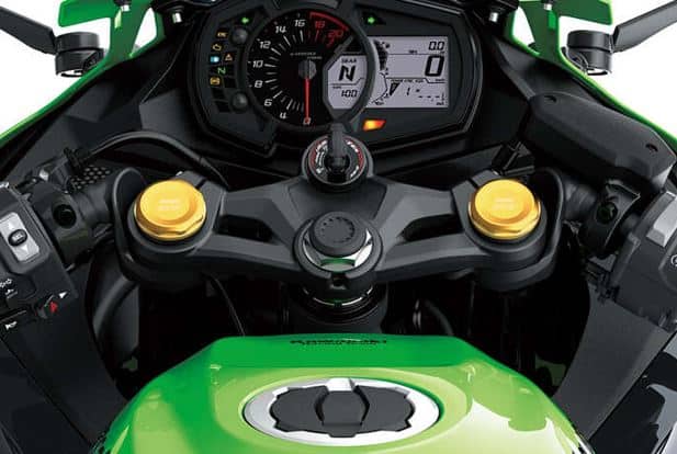 2021-kawasaki-ninja-zx25r-4-cylinder-light-green-black