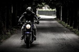 250cc-motorcycle-on-the-highway-micramoto