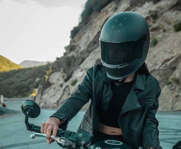 What-is-the-Lightest-Women’s-Full-Face-Motorcycle-Helmet-micramoto (3)