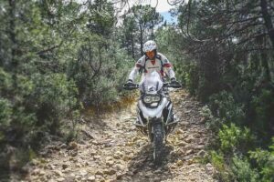 Best-Motorcycles-for-All-Terrain-micramoto.com