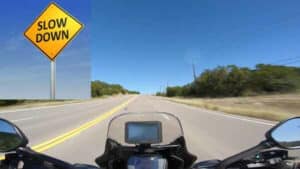 Mistakes-to-Avoid-When-Riding-a-Motorcycle-micramoto