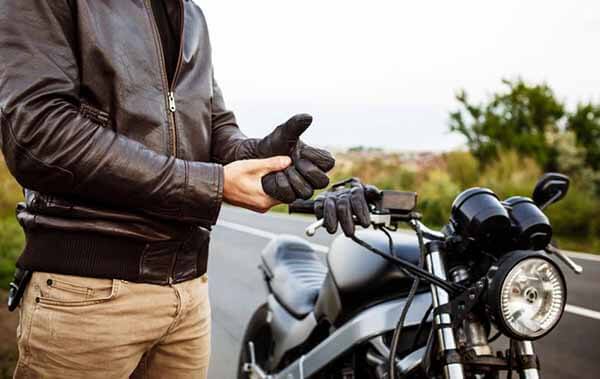 Adventure-Motorcycle-Gloves-micramoto