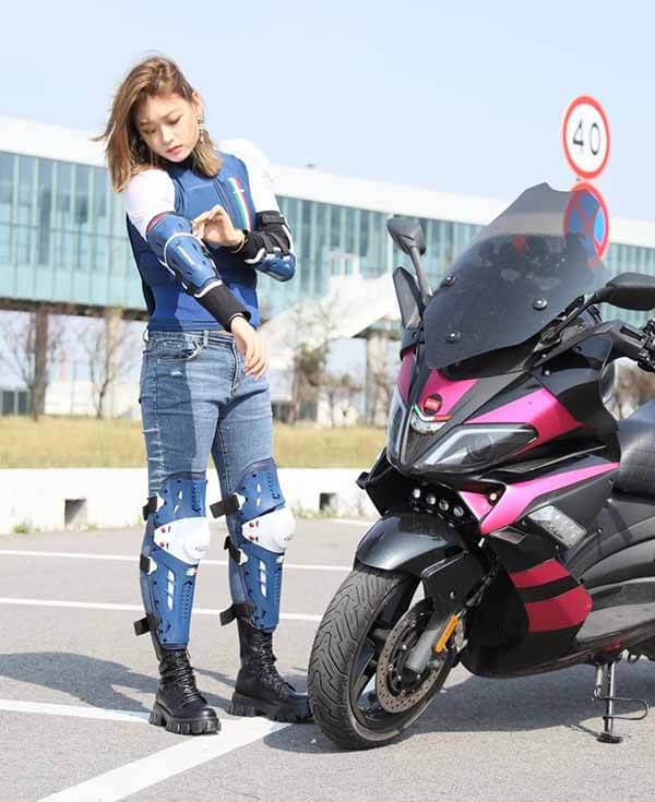 boots-micramoto-Womens-Motorcycle-Fashion (1)