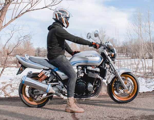 How Often Should I Start My Motorcycle in Winter-micramoto.com