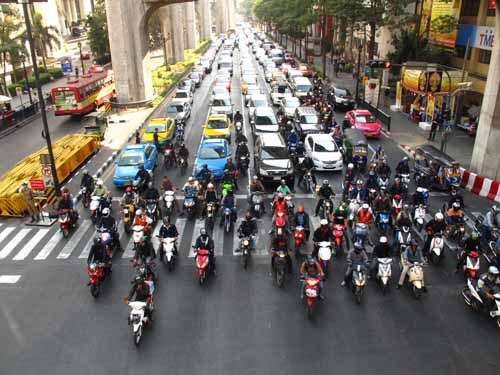 Riding Motorcycles on Thailand’s Deadly Roads