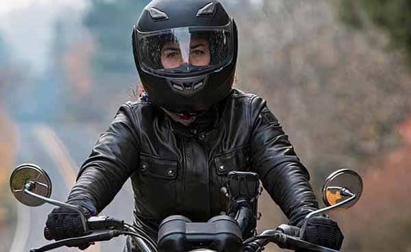 Should Motorcycle Helmets Cover Chin