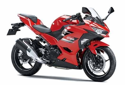 2022 Kawasaki Ninja 250-red