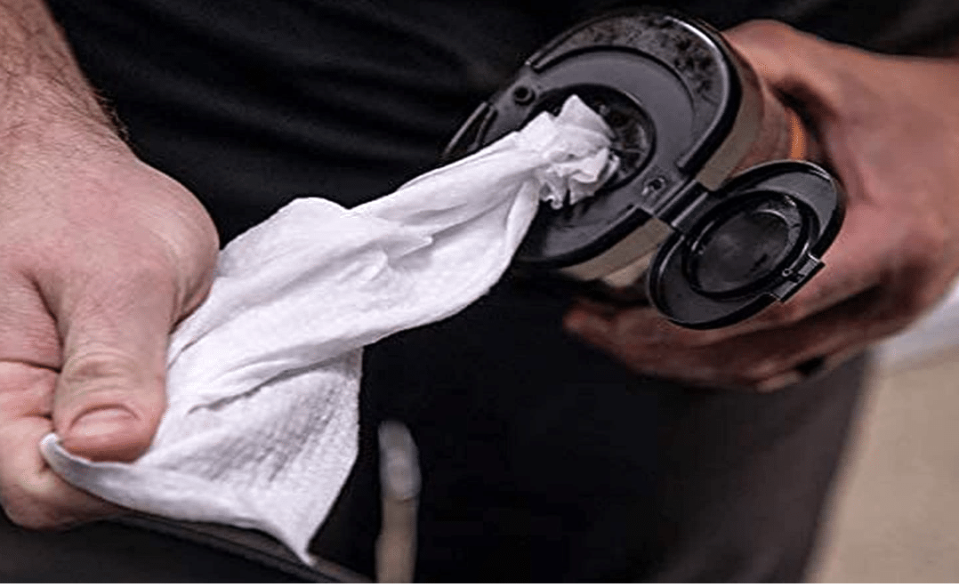 Best Leather Wipes to Clean and Condition Motorcycle Gear in 2023